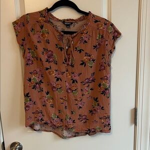 Cap sleeve flower Top